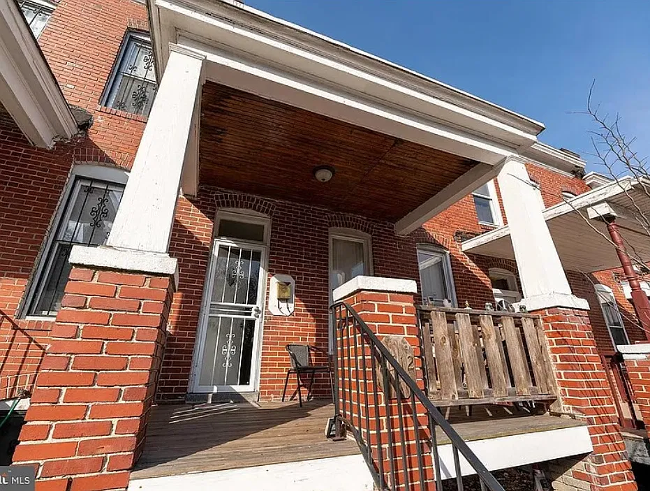 3 bed, 1200 sqft, $1,600 — Photo 3