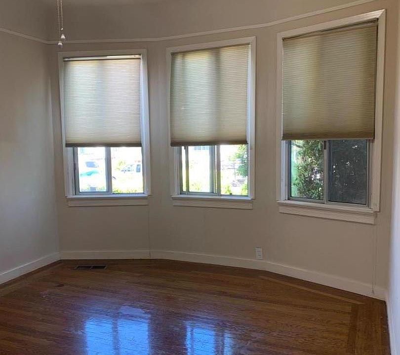 1st image of 227 Ramona St #2