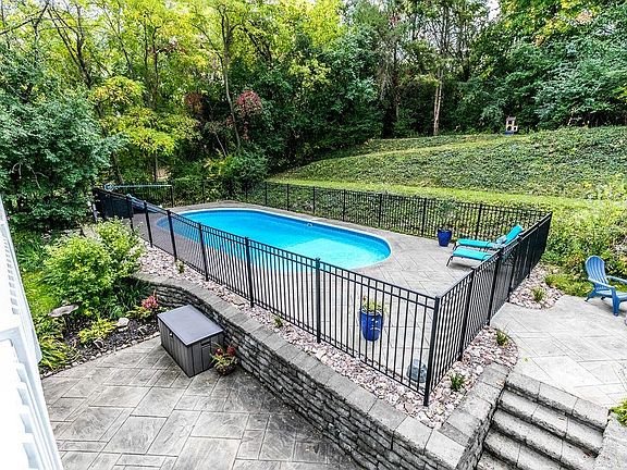 4th image of 6032 Sewickley Dr