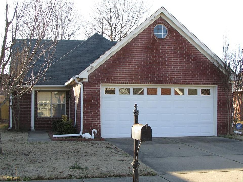 1st image of 7665 Fox Hunt Dr E