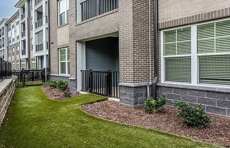 Aviation Crossing Apartments — Photo 25