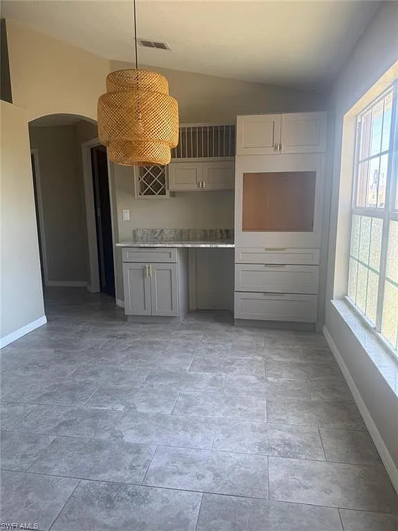3 bed, 2.0 bath, 1528 sqft, $2,200 — Photo 1
