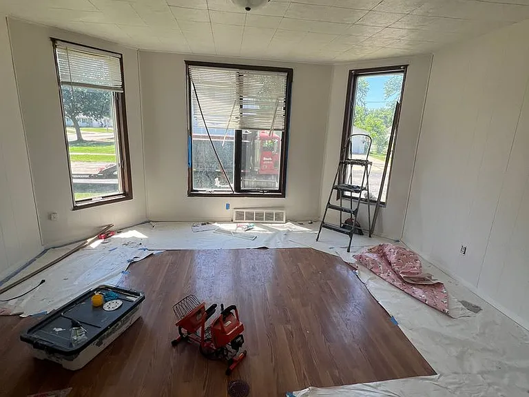 412 S Peach Ave — Photo 15