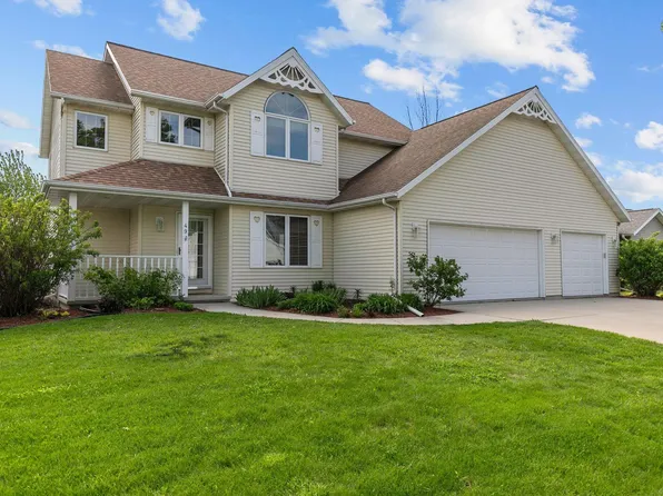 49 Aurora Ln, Fond Du Lac, WI 54935