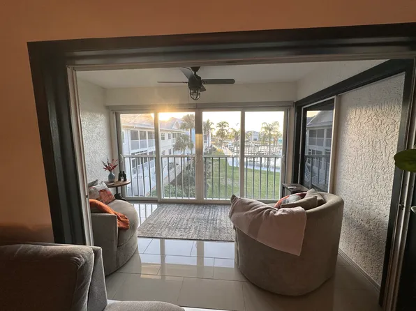 18070 San Carlos Blvd APT 624, Fort Myers Beach, FL 33931