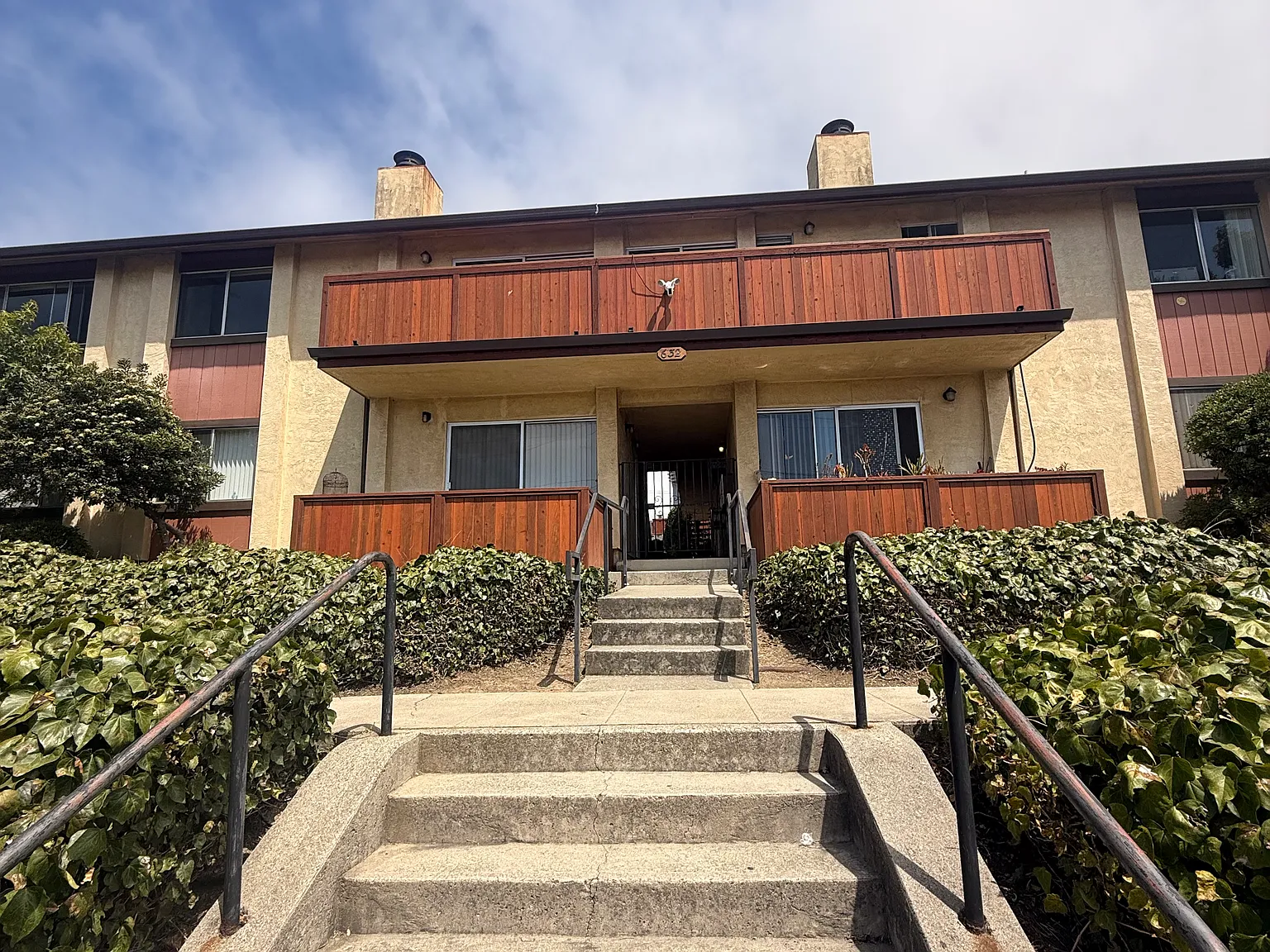 2 bed, 1400 sqft, $3,395 — Photo 1
