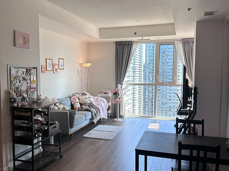 318 Richmond St W #3107 — Photo 3