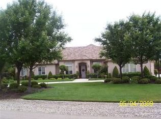 6330 N Constellation Ave, Clovis, CA 93619