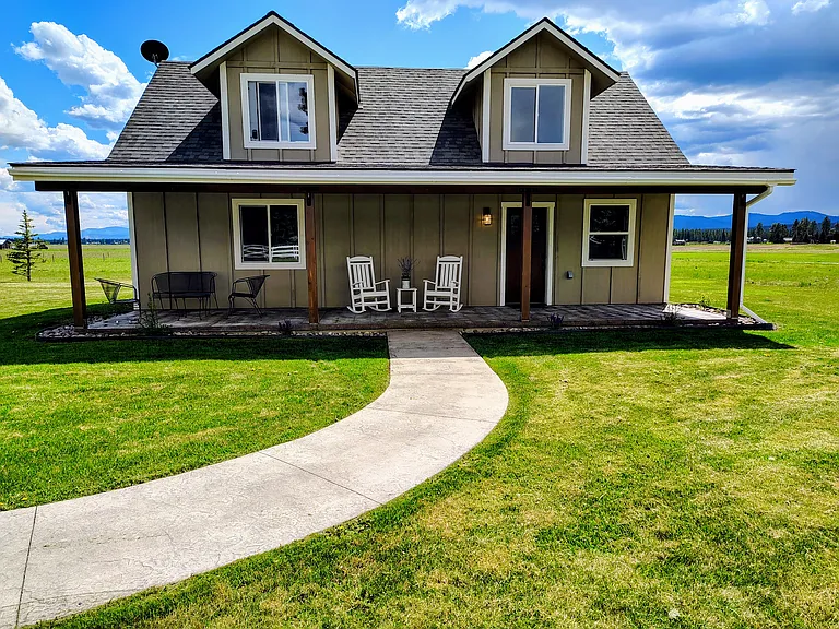 1078 Km Ranch Rd — Photo 2