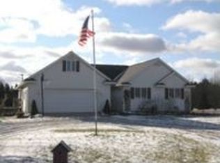 1133 Chesaning Rd, Montrose, MI 48457