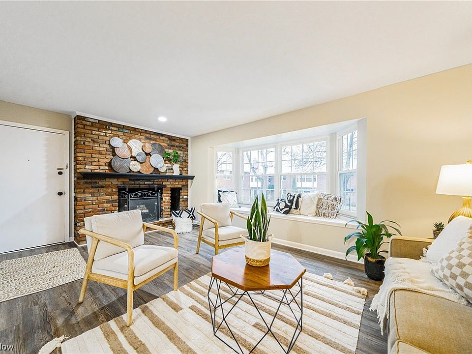 2864 Pease Dr APT 202, Rocky River, OH 44116 Zillow