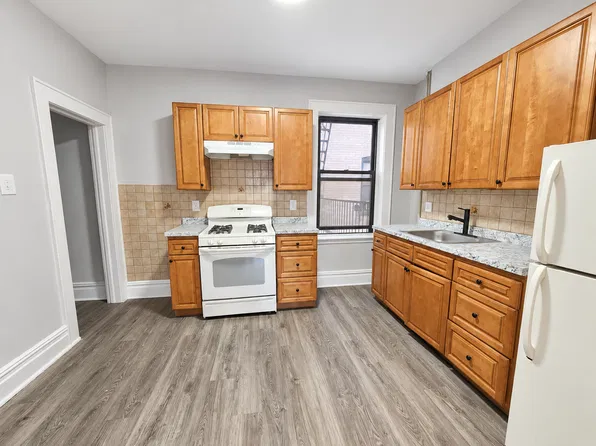 213 Highland Ave, Newark, NJ