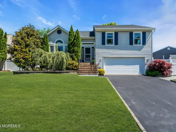 29 Marc Drive, Howell, NJ 07731