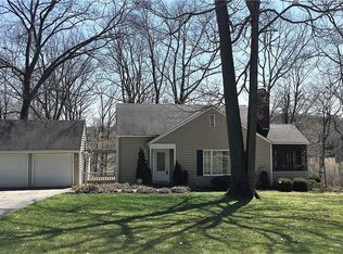 206 Woodland Dr, New Castle, PA 16105