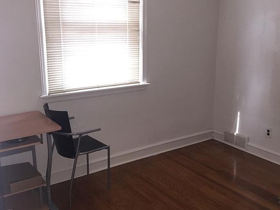5th image of 1825 Glendale Ave