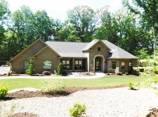 23 Trillium Trl, Farmington, PA 15437