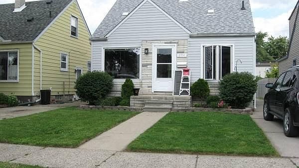 1st image of 2354 Detroit Ave