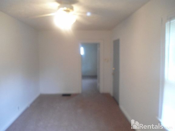 4th image of 718 N Berwick Ave