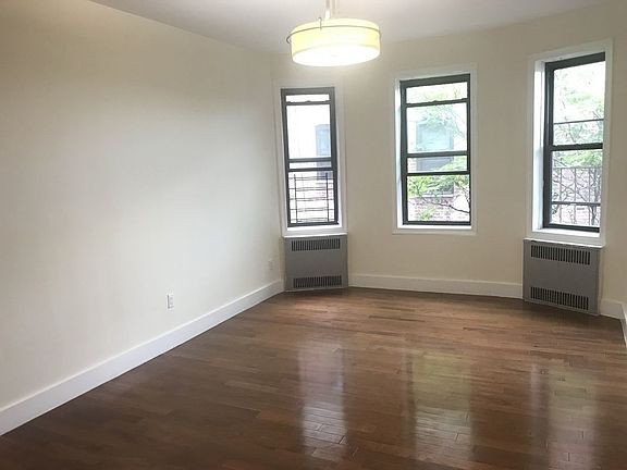3rd image of 75 E 21st St APT 6A