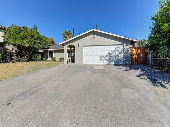 5th image of 4020 Alta Lorraine Way