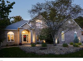 20432 Scott Dr, Strongsville, OH 44136
