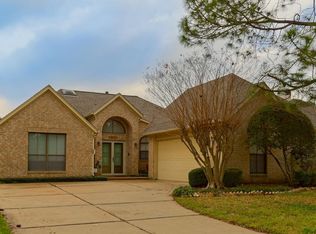 2043 Park Grand Rd, Houston, TX 77062