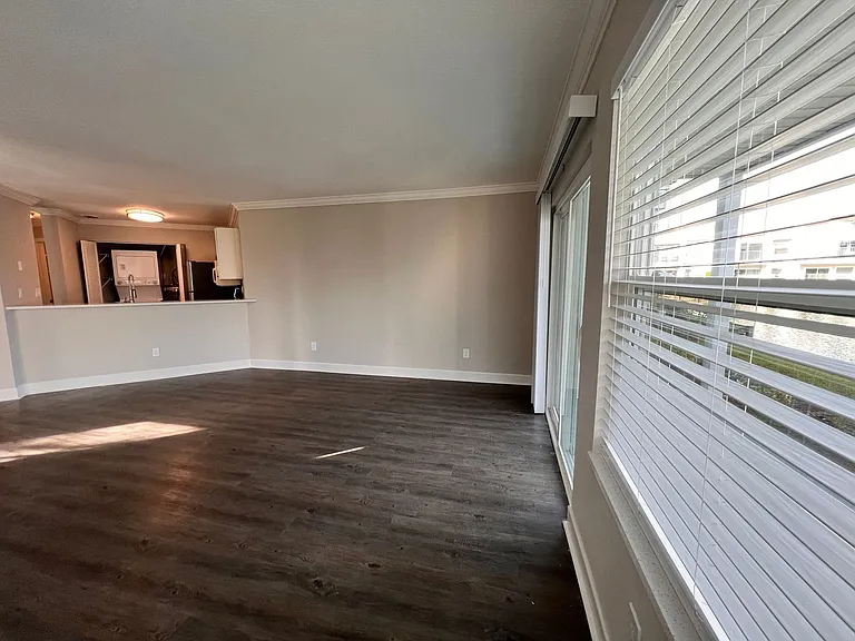2536 Woodgate Blvd #107 — Photo 6