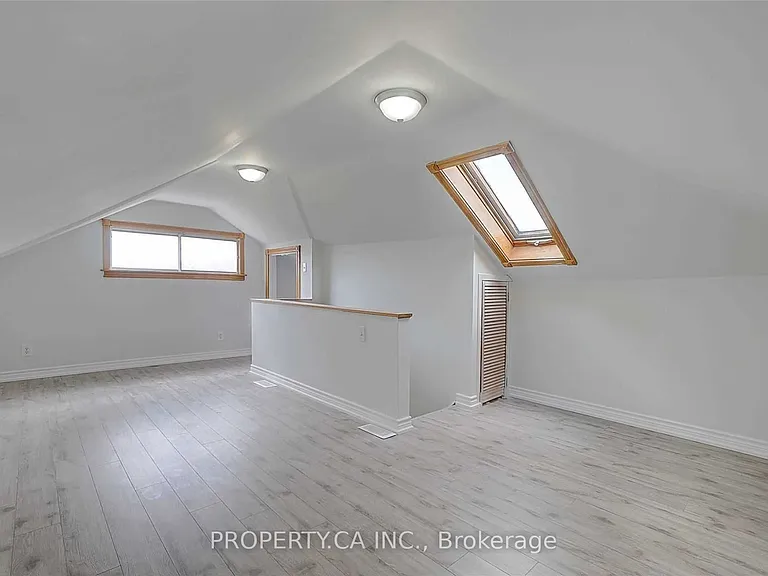 39 Farrell Ave — Photo 16