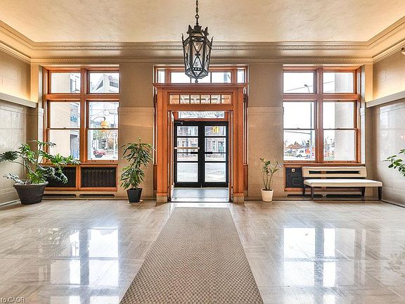 3rd image of 404 King St W #424