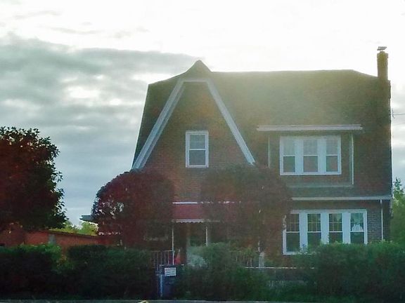 2nd image of 1100 S Church St