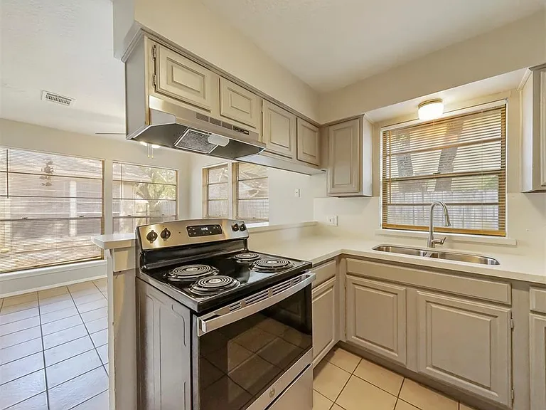 10827 Sugar Hill Dr #A — Photo 11