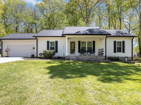 203 Bayberry Dr, Salisbury, NC 28147