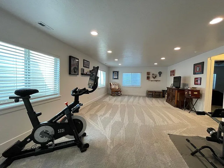 7868 S Grantown Ct — Photo 20