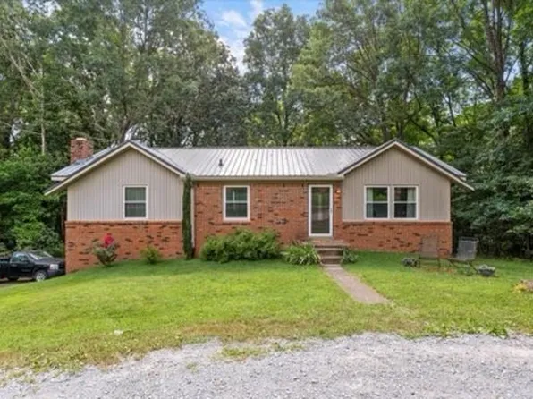 101 Cedar Hill Dr, Waverly, TN 37185
