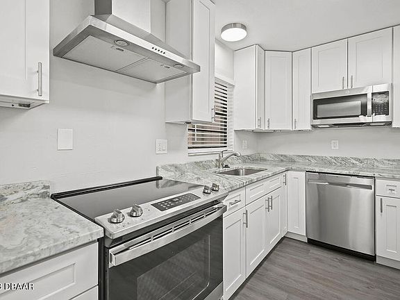 4th image of 984 Whiporwill Dr