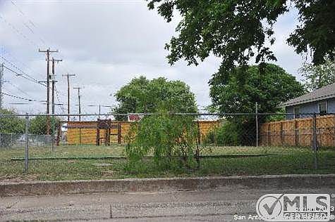 3rd image of 435 McLaughlin Ave