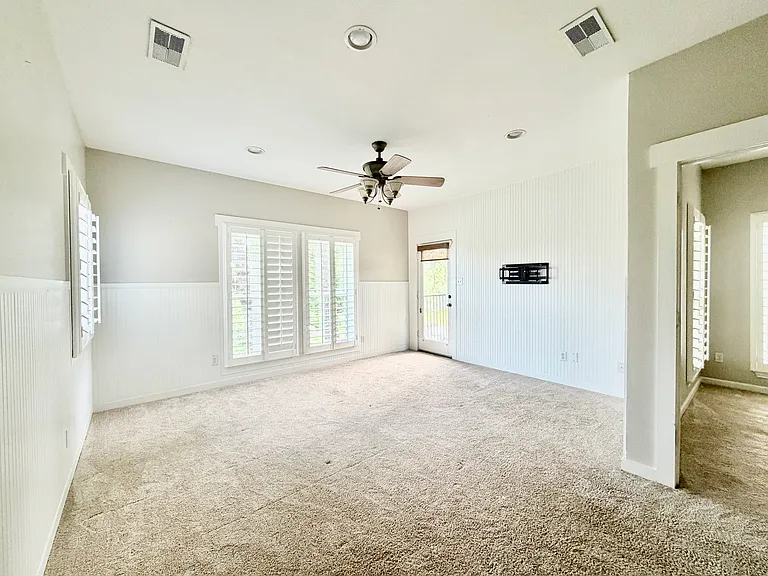 2937 Sweet Briar St — Photo 20