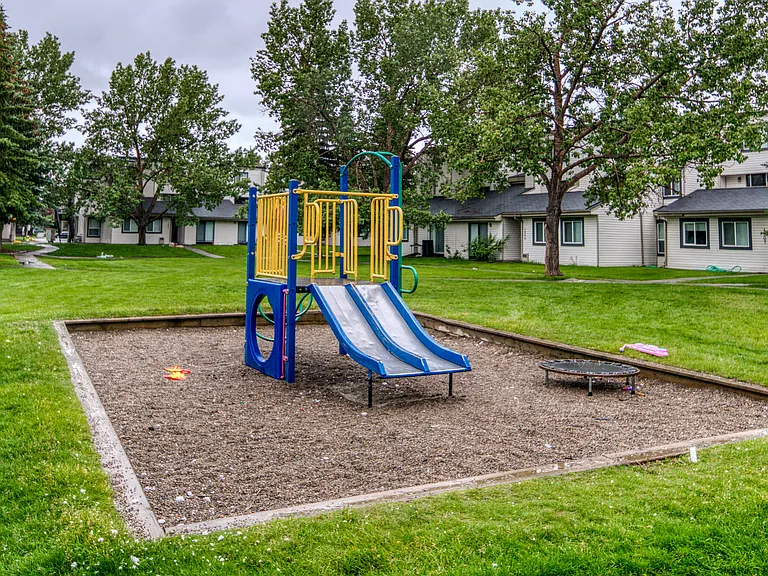 500 Tower Lane Dr SW — Photo 8