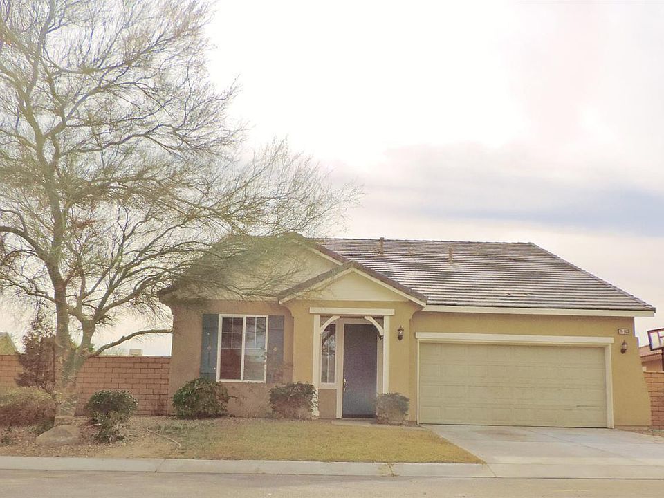 1st image of 79903 Coatbridge Ct