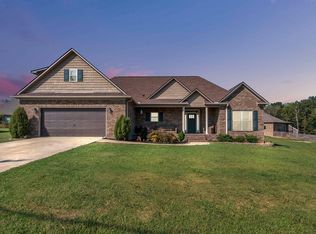 2614 Etna Dr, Chapel Hill, TN 37034