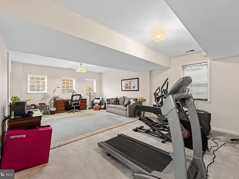 5120 Warren Pl NW — Photo 36