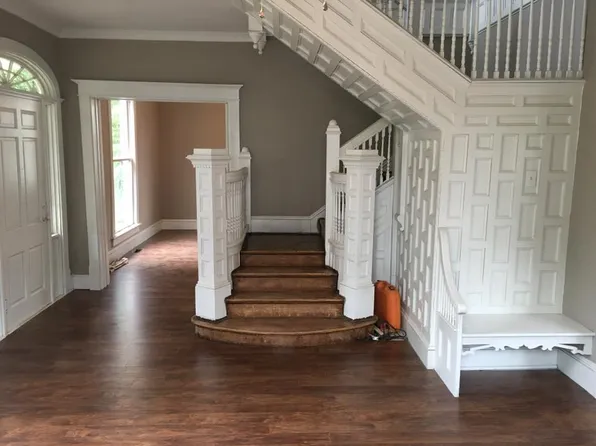 220 S Main St, Sullivan, IN 47882