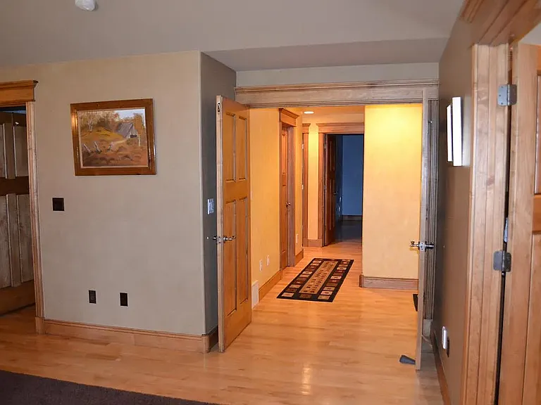 13 E Windsong — Photo 10