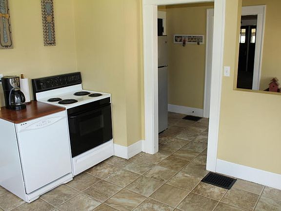 5th image of 1019 Moreau Dr