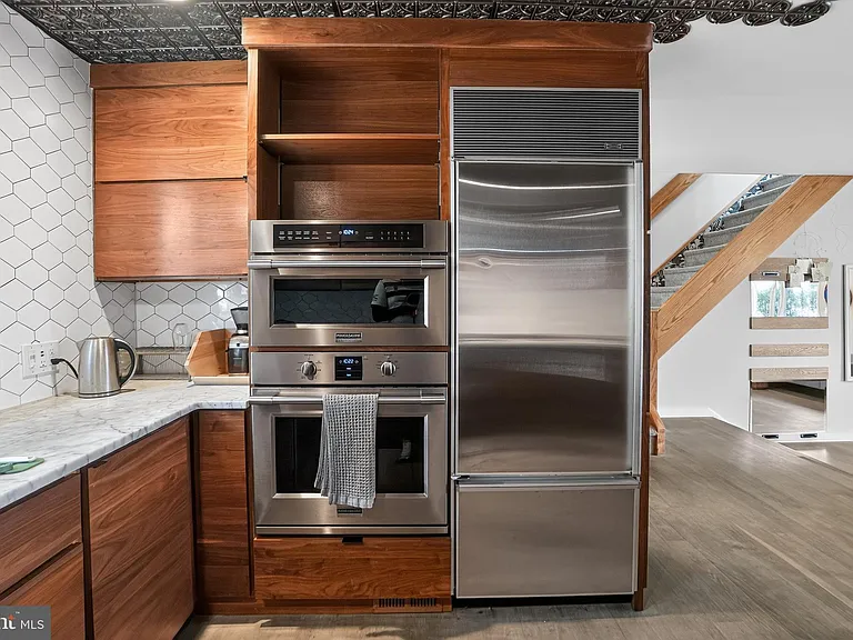 812 Lombard St #4 — Photo 4