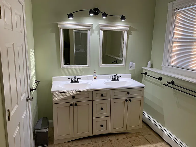 166 Main St #1 — Photo 10