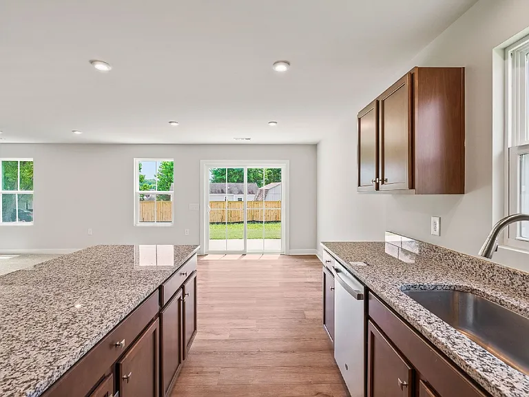 1103 Wilkinson Ln — Photo 20