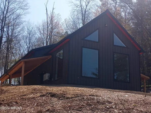 27 Mohawk Dr, Lock Haven, PA 17745