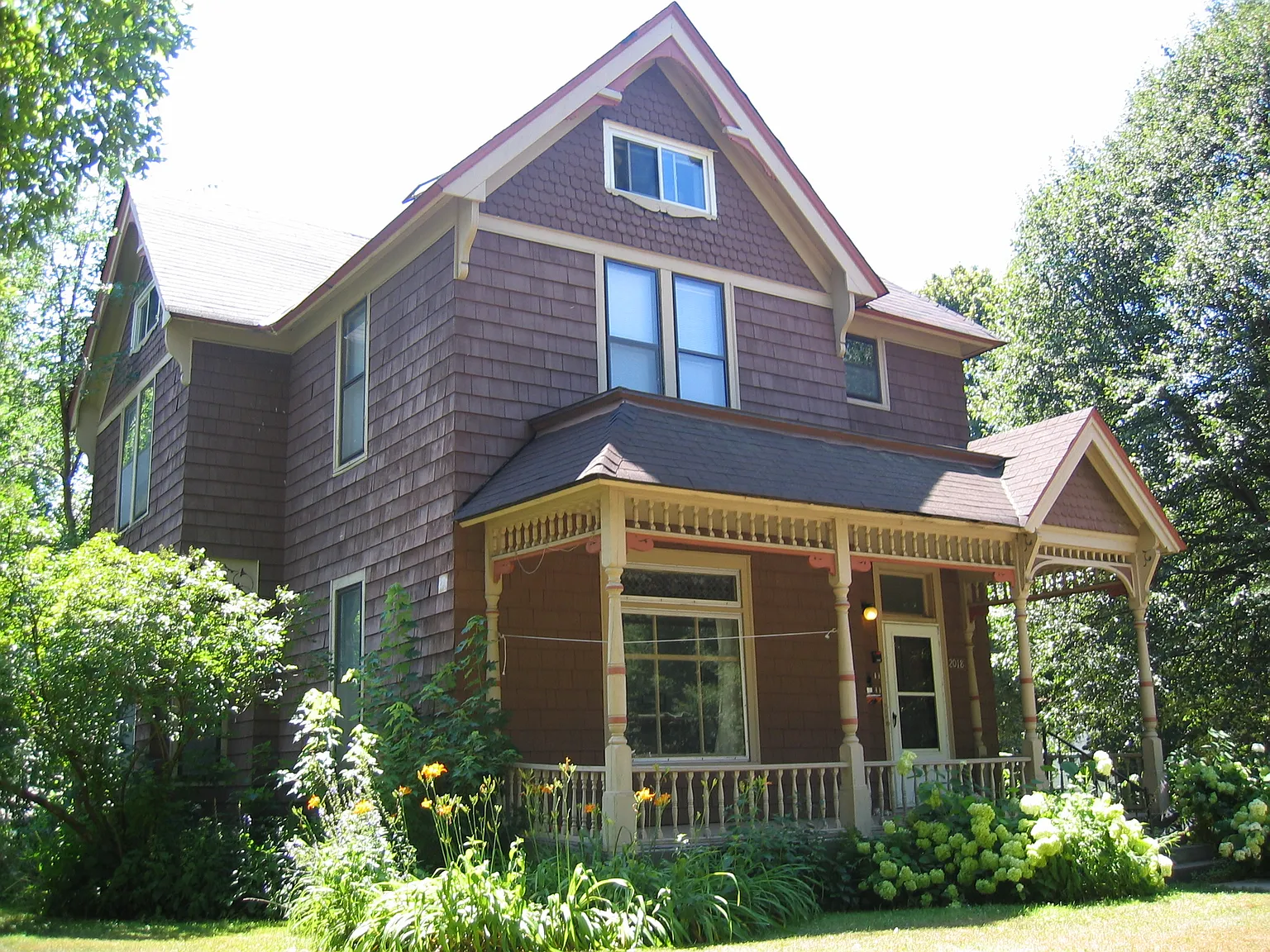 1 bed, 550 sqft, $990 — Photo 2