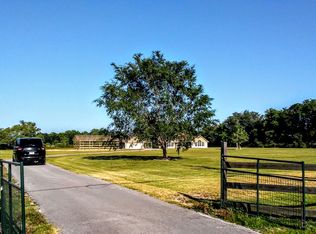 647 Campbell Rd, Winnie, TX 77665